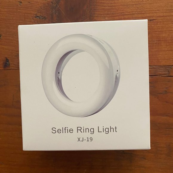 CLIP ON SELFIE LED RING LIGHT 3.5" - RECHARGEABLE-USB - BRAND NEW IN BOX - Picture 3 of 3